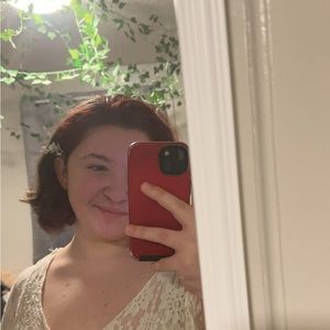 Meet your Posher, Iris